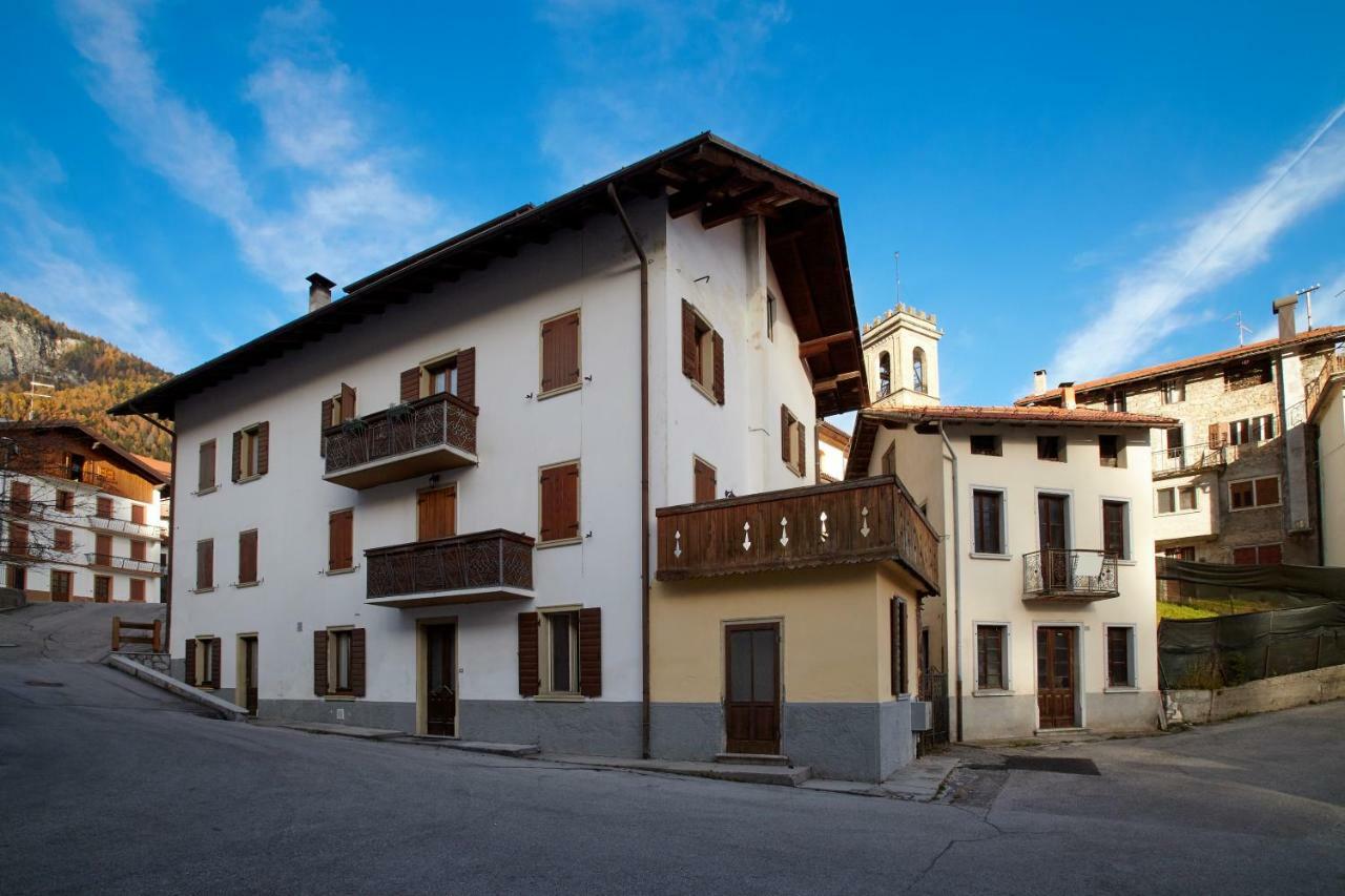 Hotel Casa Cadore Lozzo Cadore Exterior foto